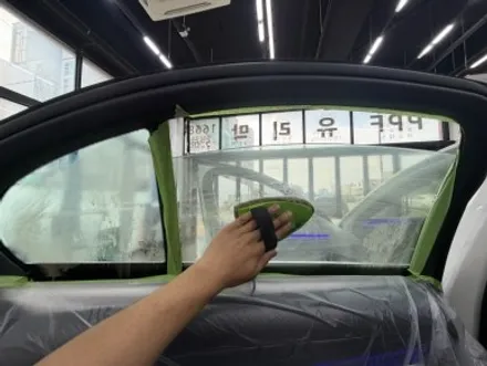 대전 틴팅, 벤츠 E300의 고급스러움을 더해 줄 후퍼옵틱 프나세 시공 / 대전 유성