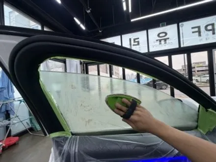 대전 틴팅, 벤츠 E300의 고급스러움을 더해 줄 후퍼옵틱 프나세 시공 / 대전 유성