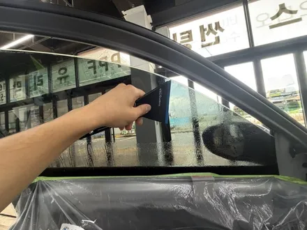대전 자동차썬팅, BMW 5시리즈 브루클린 그레이에 세라믹본드 20%, 5% 입히면 이런 느낌 / 대전 유성
