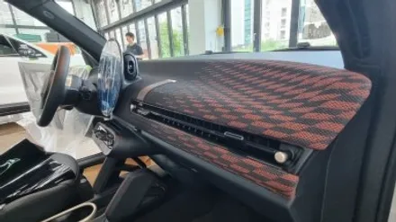 세종시 썬팅 반사 필름인데 블랙. 멋있잖아? 하버캠프 로얄본드 BMW MINI에 적용했어요. / 대전 유성