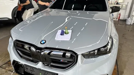 세종 틴팅 BMW M5 신차패키지 후퍼옵틱 클라식 \'블랙의 멋\' 기준! / 대전 유성