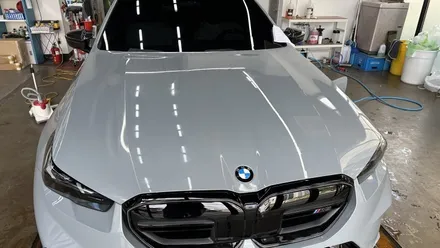 세종 틴팅 BMW M5 신차패키지 후퍼옵틱 클라식 \'블랙의 멋\' 기준! / 대전 유성