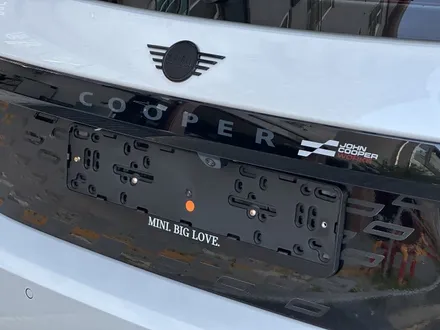 세종시 썬팅 반사 필름인데 블랙. 멋있잖아? 하버캠프 로얄본드 BMW MINI에 적용했어요. / 대전 유성