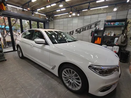 [신차패키지] BMW 520I 와 함께하는 썬팅/블랙박스/보조배터리/PPF/유리막코팅 신차패키지 ! / 광진구 중곡동