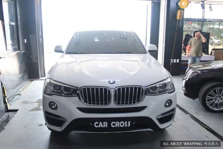 BMW X4 사이드미러 및 그릴 카본랩핑 / 경기 광명