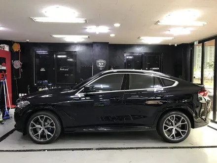 BMW X6 윈도우크롬 루프렉의 블랙 포스 업그레이드! PPF는 덤! / 광명, 안양, 시흥