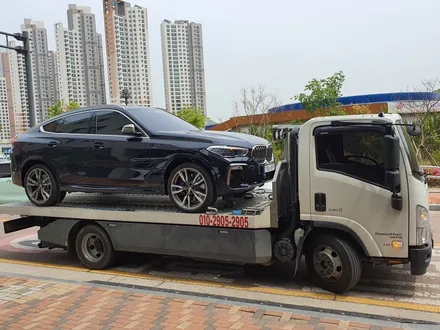 BMW X6 M50i 루프렉과 윈도우 몰딩은 랩핑 본넷은 PPF로 보호. / 광명, 안양, 시흥