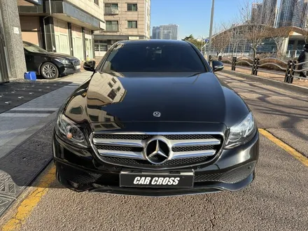 벤츠 W213, 카본 블랙 실내 랩핑으로 완벽한 드레스업! / 경기 광명