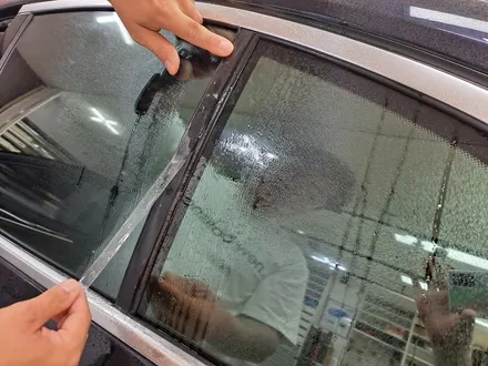 BMW 530e 실내 하이그로시 손지문 스트레스신가요? 그럼 PPF죠! / 광명, 안양, 시흥