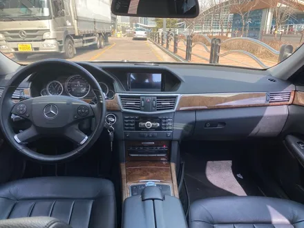 벤츠 E300 W212 실내랩핑, 올드함을 진짜 클래식으로 / 서초, 양재, 강남