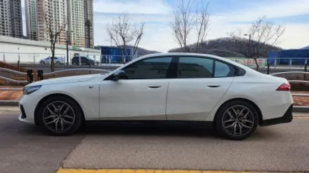 BMW G60 아이코닉글로우 키드니그릴 랩핑의 완성도 / 광명, 안양, 시흥