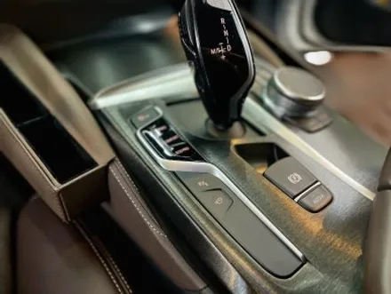 BMW G30 530i 실내랩핑 & 크롬딜리트 올 블랙 간지로 드레스업 / 경기 광명