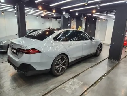 BMW G60 530i, 뜻밖의 사고 후 바로 전체 PPF 진행 / 경기 광명