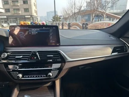 크롬죽이기 및 실내랩핑! BMWG30 5시리즈! / 경기 광명