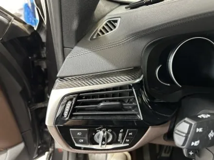 BMW G30, 크롬딜리트와 실내 랩핑을 통한 완벽한 드레스업! / 경기 광명