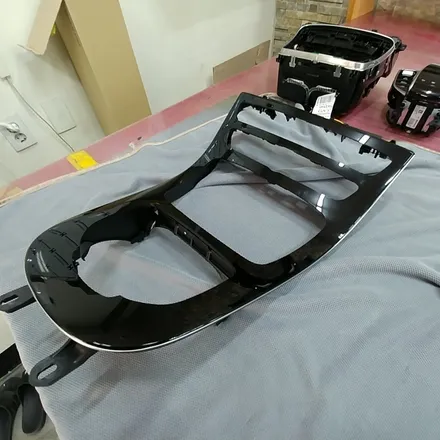 벤츠 E220d 실내 블랙브러쉬 인테리어와 생홯보호 PPF를 동시에! / 광명, 안양, 시흥