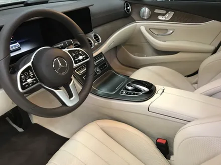 벤츠 E300  베이지시트에 카본블랙 실내래핑은? F / 광명, 안양, 시흥