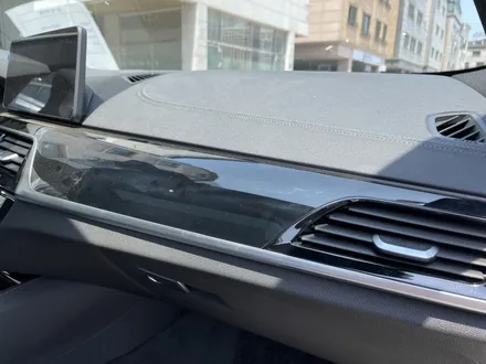 BMW 5시리즈(530i) 틴팅 및 생활보호패키지+실내랩핑 - 카크로스 - / 광명, 안양, 시흥