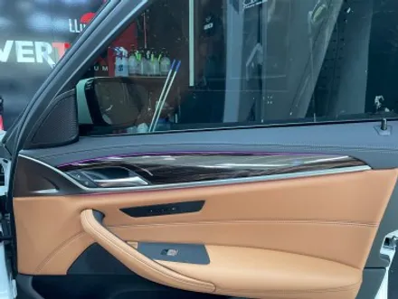 BMW G30 크리스탈 기어봉 시공 효과란? / 서초, 양재, 강남