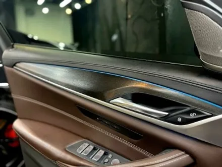 BMW G30 530i 실내랩핑 & 크롬딜리트 올 블랙 간지로 드레스업 / 경기 광명