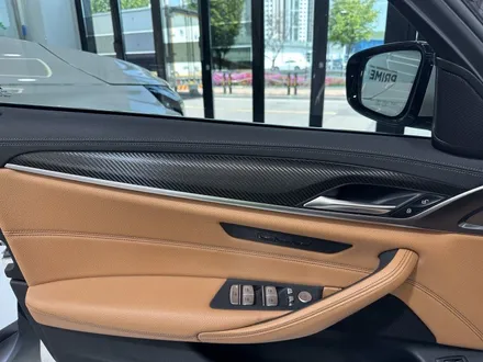 BMW 5시리즈! BMW G30 530i 실내 우드트림 카본랩핑 시공 후기! / 경기 광명