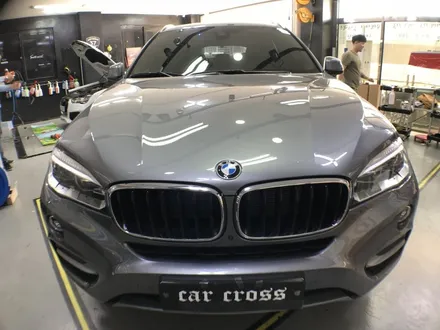 자동차랩핑 BMW x6 그릴 및 윈도우 크롬 라이트필름 루프렉까지 드레스 업! / 경기 광명