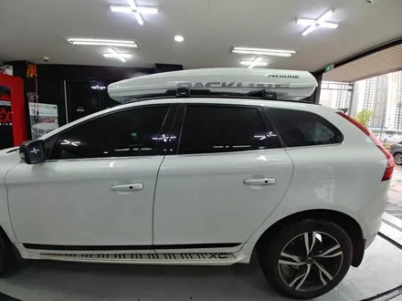 볼보 XC60 윈도우크롬 죽이기시공으로 일체감있게! / 광명, 안양, 시흥