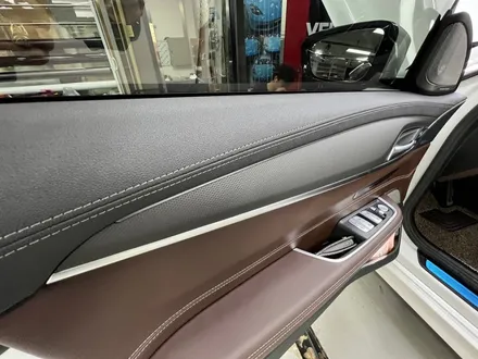 BMW 6GT 실내 매트릭스블랙 랩핑 다른 한대는 블랙으로 무엇을? / 광명, 안양, 시흥