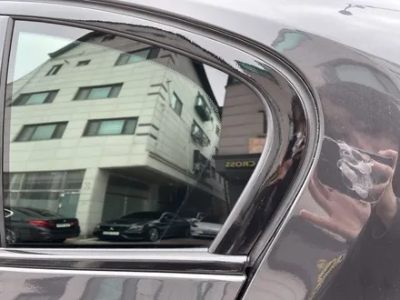 BMW 530E 윈도우 크롬몰딩+키드니그릴 블랙랩핑 시공 - 카크로스 - / 광명, 안양, 시흥