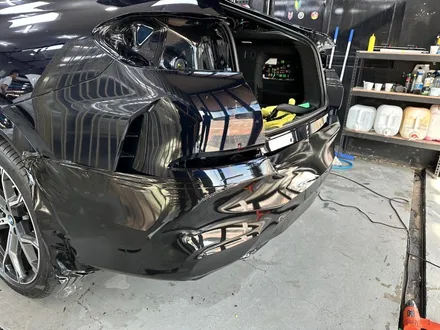 BMW X6 크롬죽이기, 전체 PPF 시공으로 블랙의 조화와 내차 보호를 동시에! / 광명, 안양, 시흥