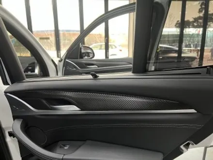 BMW X3, 카본 블랙 실내 랩핑으로 품격을 업그레이드! / 경기 광명