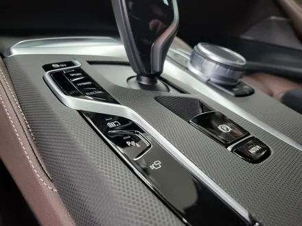 BMW 530e (G30) 실내 하이그로시 랩핑작업 #강남카크로스 #광명카크로스 / 광명, 안양, 시흥