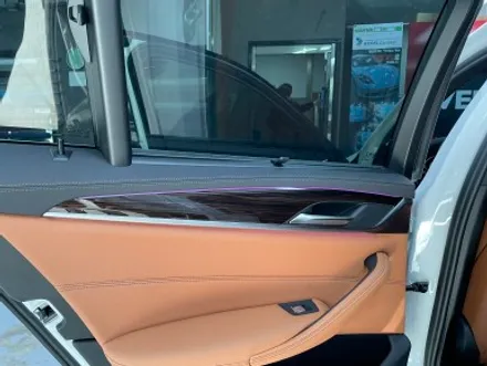 BMW G30 크리스탈 기어봉 시공 효과란? / 서초, 양재, 강남