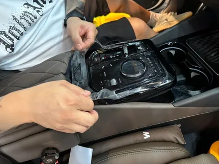 BMW G60 520i 하차감을 올리는 시공 그릴랩핑이있다. (실내 PPF까지 확인) / 경기 광명