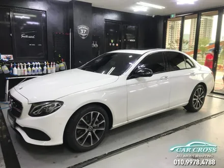 벤츠 E300 블랙 PPF 루프스킨 끝장나는 광빨! / 광명, 안양, 시흥