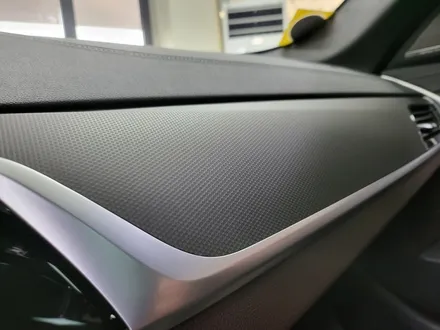 BMW 530e (G30) 실내 하이그로시 랩핑작업 #강남카크로스 #광명카크로스 / 광명, 안양, 시흥