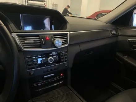 벤츠 E300 W212 실내랩핑, 올드함을 진짜 클래식으로 / 서초, 양재, 강남