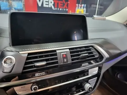 BMW X3, 카본 블랙 실내 랩핑으로 품격을 업그레이드! / 경기 광명