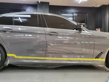 BMW 5시리즈(G30) 카크로스 신차패키지 전체PPF/틴팅/블랙박스/보조배터리 시공 / 광명, 안양, 시흥