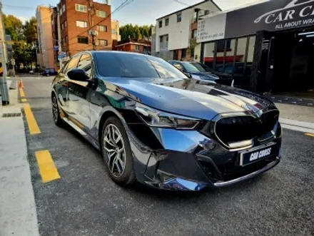 BMW G60, 크롬딜리트와 실내 랩핑 재시공으로 완벽한 드레스업! / 경기 광명