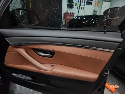 BMW 528i 실내 우드몰딩 무광 실내랩핑(매트릭스블랙) / 경기 광명