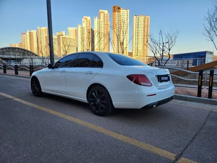 벤츠 E300 퀄리티 높은 유광 화이트 전체랩핑 봄맞이 준비 완료 / 광명, 안양, 시흥