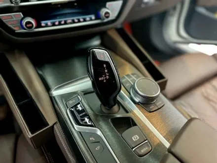 BMW G30 530i 실내랩핑 & 크롬딜리트 올 블랙 간지로 드레스업 / 경기 광명