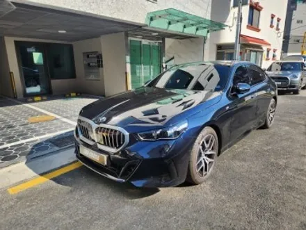 BMW G60, 크롬딜리트와 실내 랩핑 재시공으로 완벽한 드레스업! / 경기 광명
