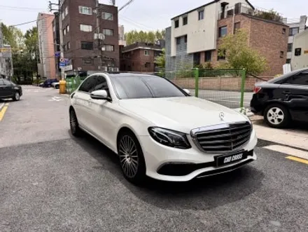 전체랩핑! 벤츠E300 사틴다크그레이 컬러로 완벽변신! / 경기 광명