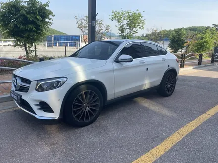 벤츠 GLC 300 세로그릴 스사이드스텝 장착! 스포일러는 덤! / 광명, 안양, 시흥