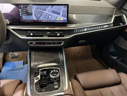 BMW X5 리얼카본 실내 랩핑으로 완벽한 드레스업! / 경기 광명