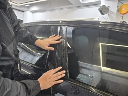 BMW G60, 본넷패키지와 크롬 딜리트로 내 차에 새 바람을! / 경기 광명