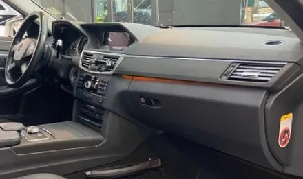벤츠E300 W212 실내 우드몰딩 고민이라면? 실내랩핑 추천! / 경기 광명