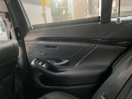 벤츠 W222 S350 카본블랙 실내랩핑으로 드레스업과 보호를 동시에! / 경기 광명